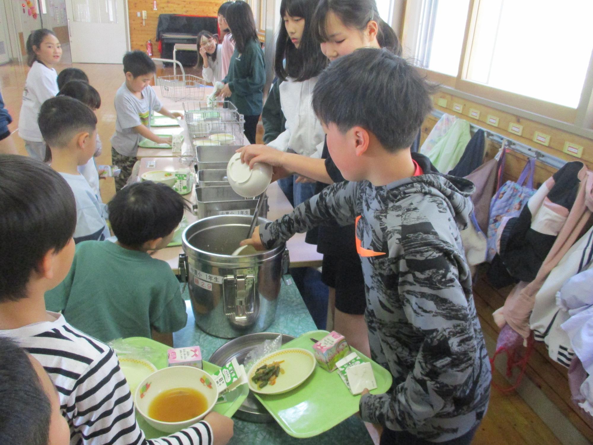 給食支援2