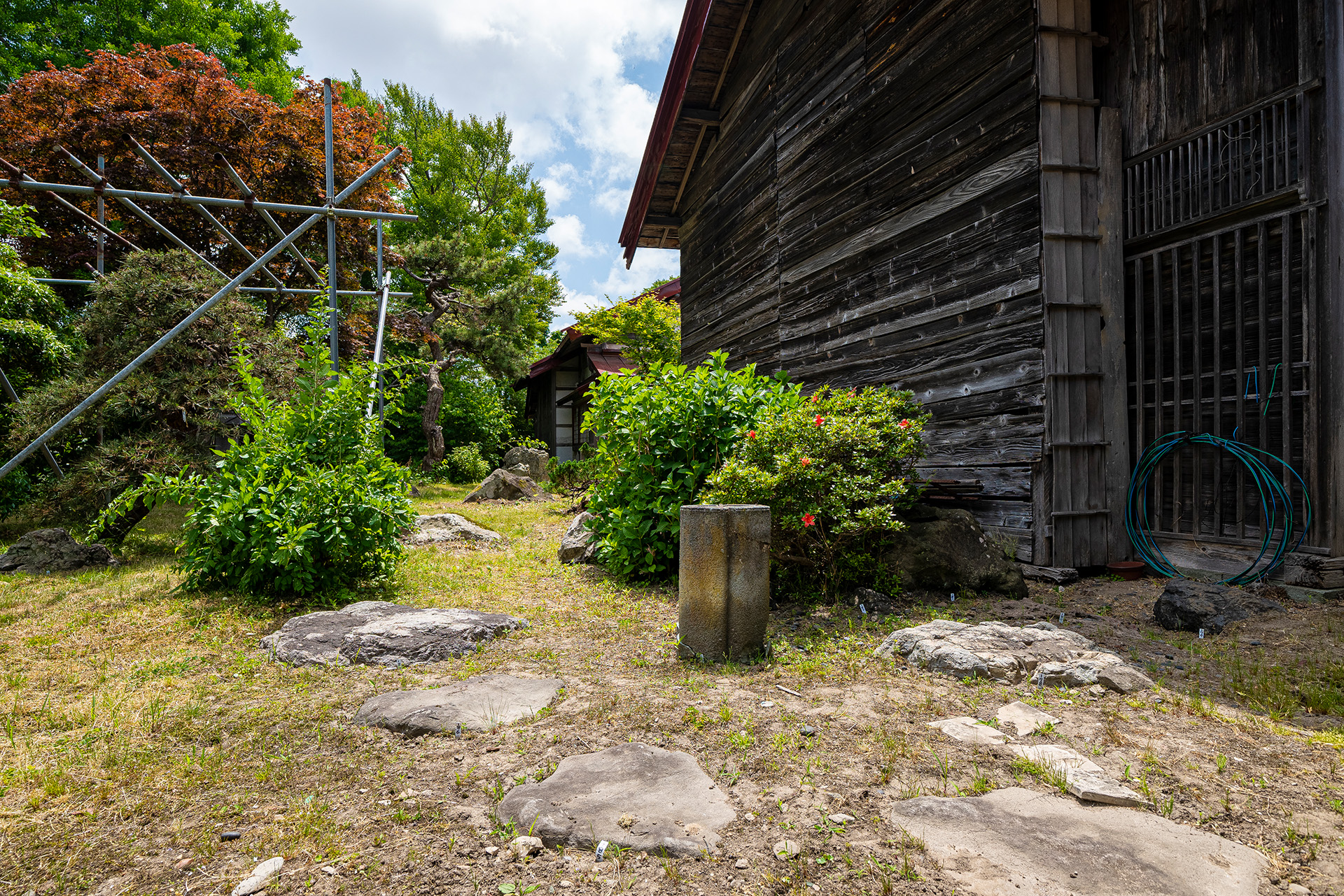離宮の庭 宮越家 離れ/庭園 奥津軽屈指の名庭園